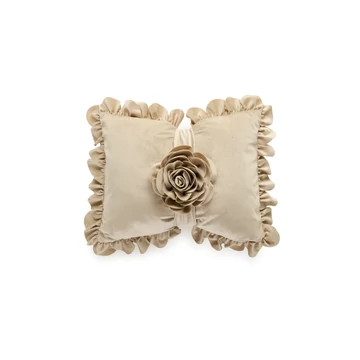 Díszpárna virággal fodrokkal bézs 42 x 36 + 5 cm Díszpárna virággal fodrokkal bézs 42 x 36 + 5 cm