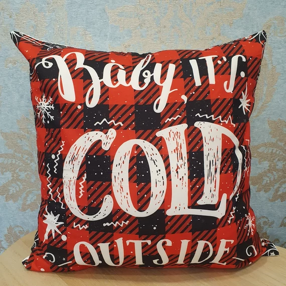 Párnahuzat karácsonyi piros fekete kockás Baby i'ts cold outside 42 x42 cm