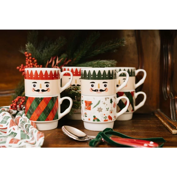 Diótörő porcelán bögre 2 db-os sapkás kesztyűs mintákkal 305 ml