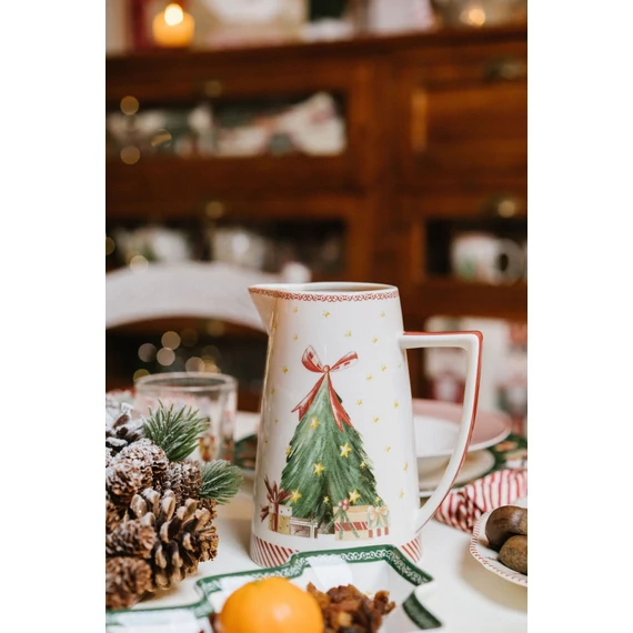 Porcelán tejes kancsó fenyőfával 1,2 l