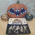 Kép 1/2 - Halloween party tányér zenélő csontvázakkal 22 x 22 cm